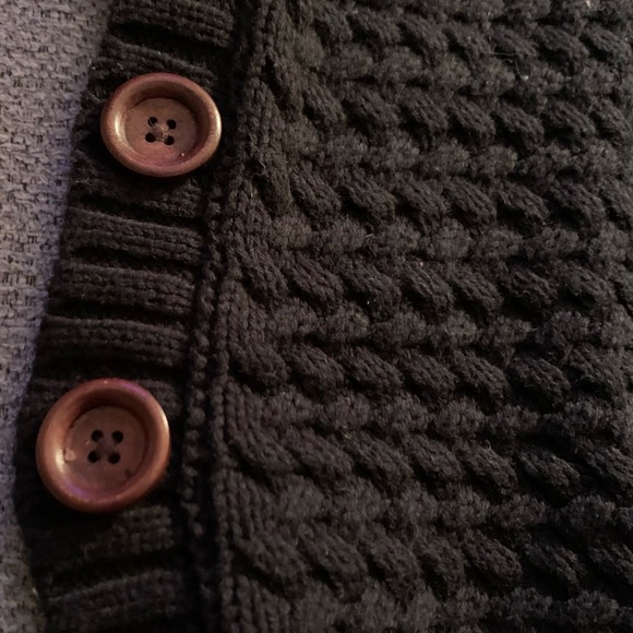 Aspen Kids Us S (7-8). Beautifully made sweater. Turtle neck. Never worn. - Picture 11 of 16